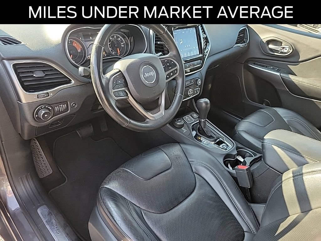 Used 2019 Jeep Cherokee Limited w/ Luxury Group AWD/4WD image 20