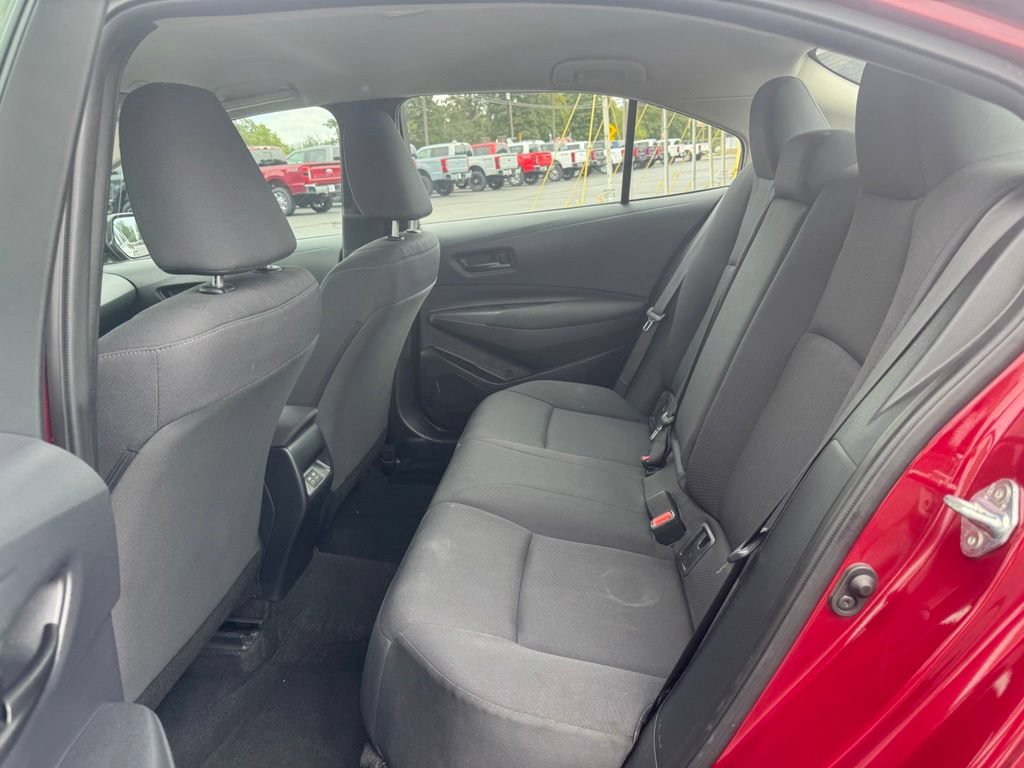 Used 2025 Toyota Corolla LE FWD image 19
