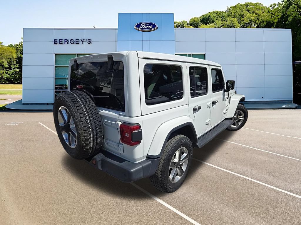 Used 2021 Jeep Wrangler Unlimited Sahara AWD/4WD image 4