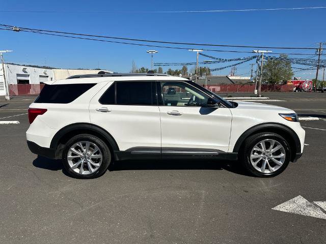 Certified 2022 Ford Explorer Platinum w/ Equipment Group 601A AWD/4WD image 8