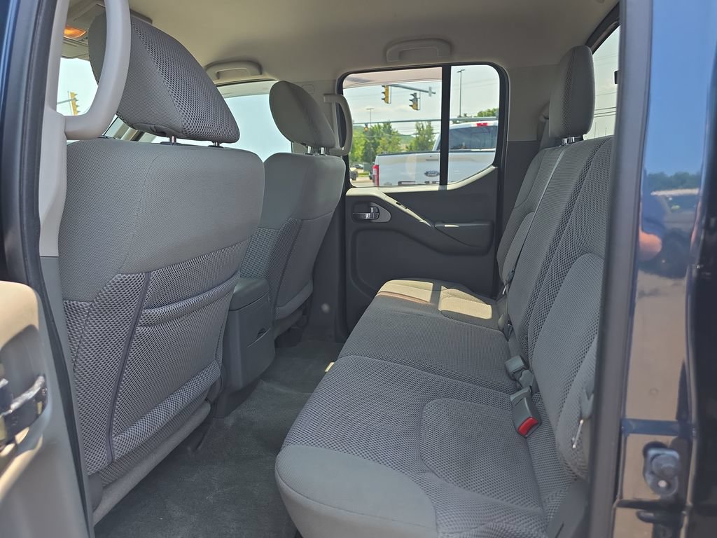 Used 2017 Nissan Frontier SV AWD/4WD image 17