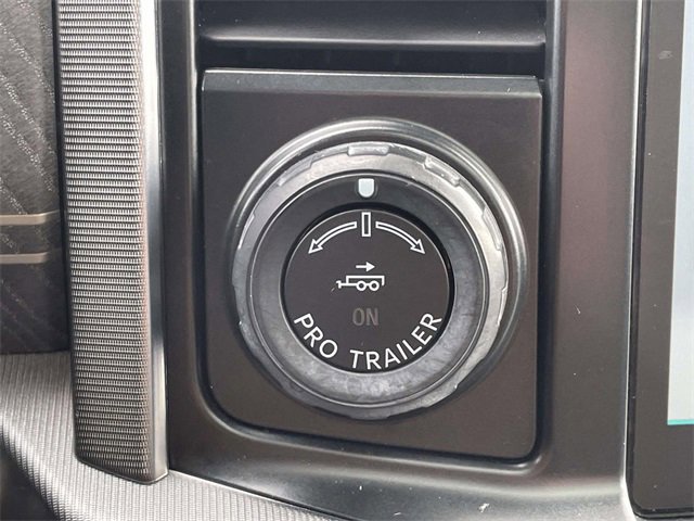 Certified 2022 Ford F150 Platinum w/ Equipment Group 701A High image 25