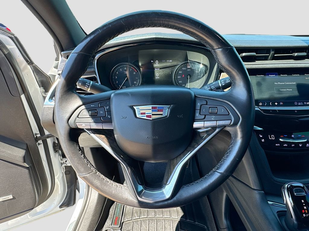 Used 2020 Cadillac XT6 Premium Luxury FWD image 12
