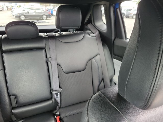 Used 2024 Jeep Compass Latitude AWD/4WD image 17
