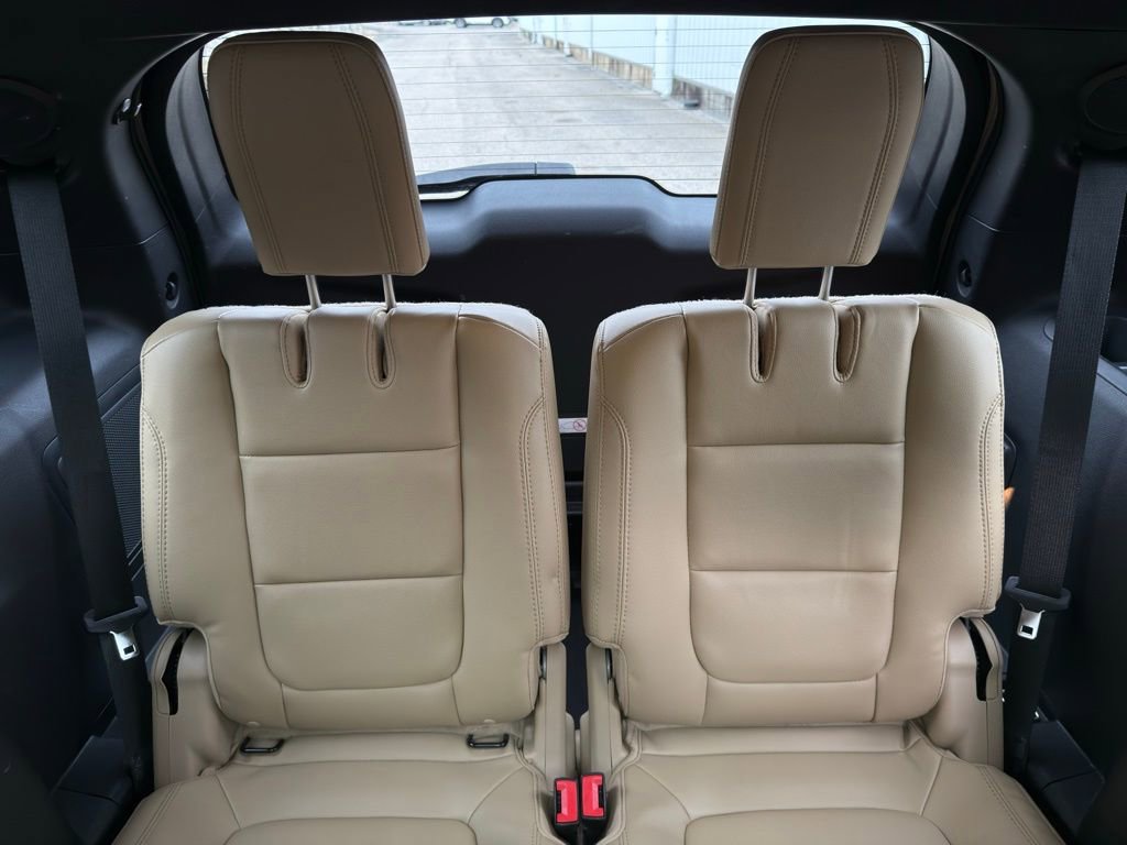 Certified 2017 Ford Explorer Limited w/ Equipment Group 301A image 12