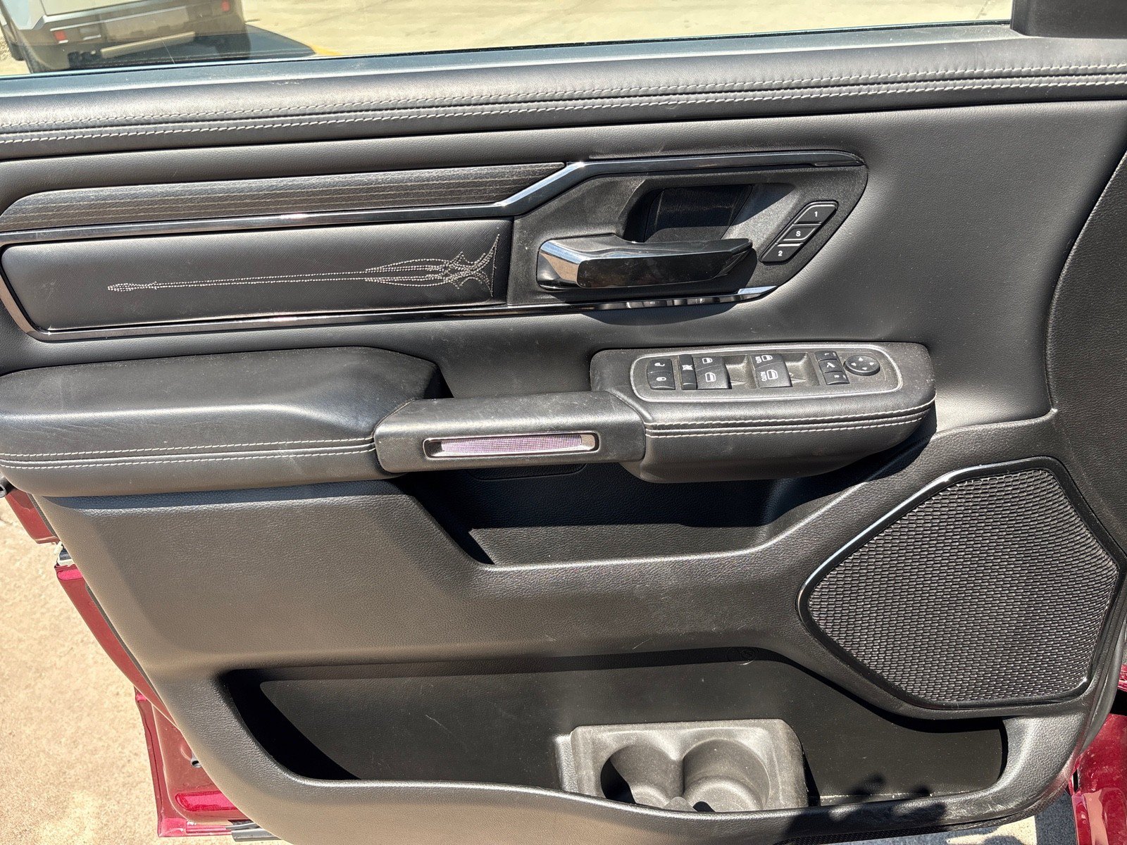 Used 2022 RAM 1500 Limited w/ Body Color Bumper Group AWD/4WD image 18