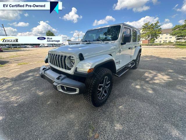 Used 2024 Jeep Wrangler Unlimited Sahara AWD/4WD image 28