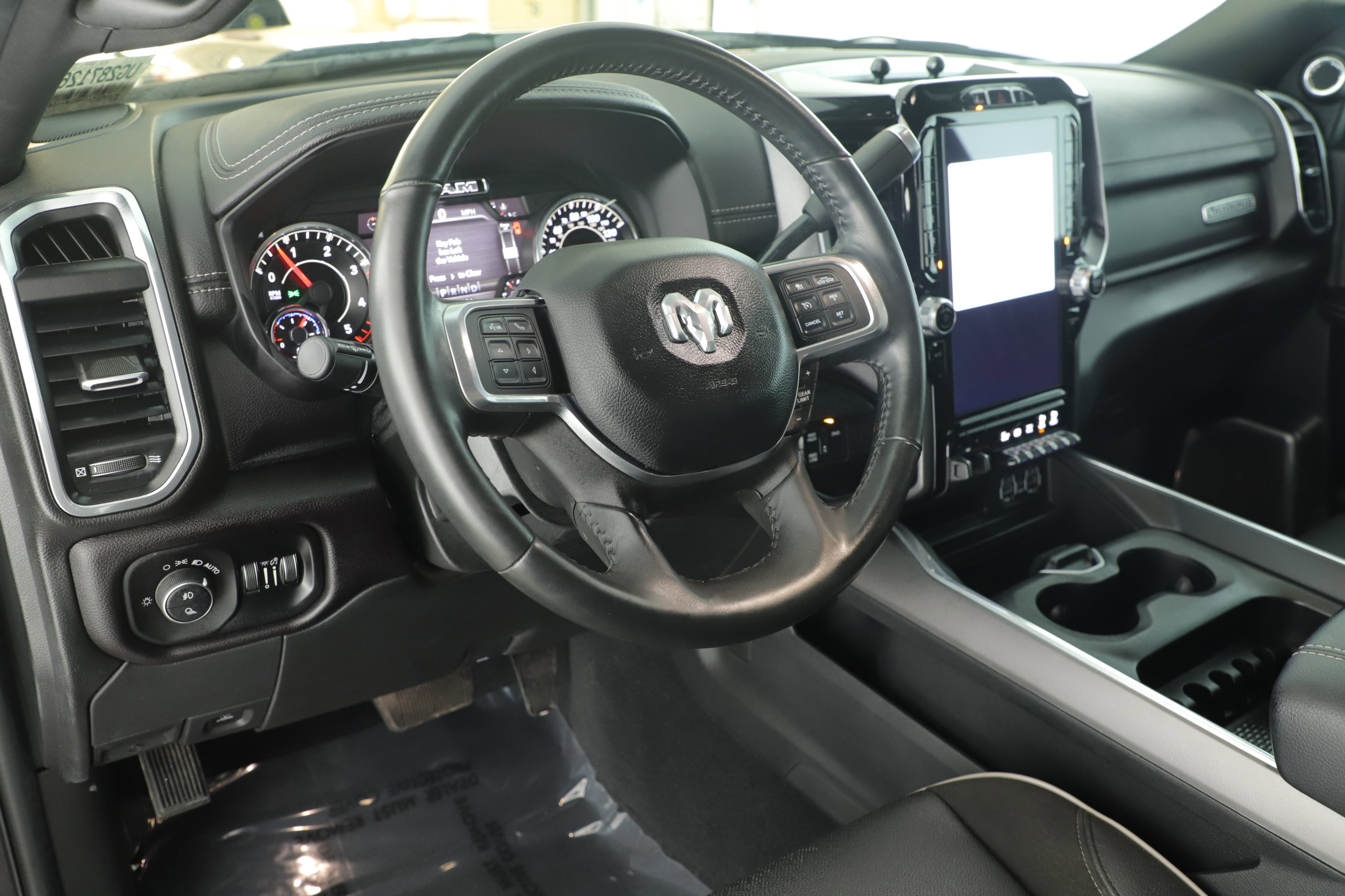 Used 2022 RAM 2500 Laramie image 13