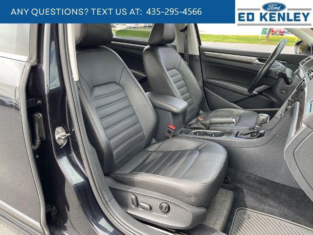 Used 2018 Volkswagen Passat 2.0T SEL Premium FWD image 25