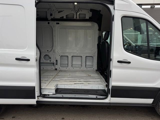 Certified 2023 Ford Transit 250 Base image 30
