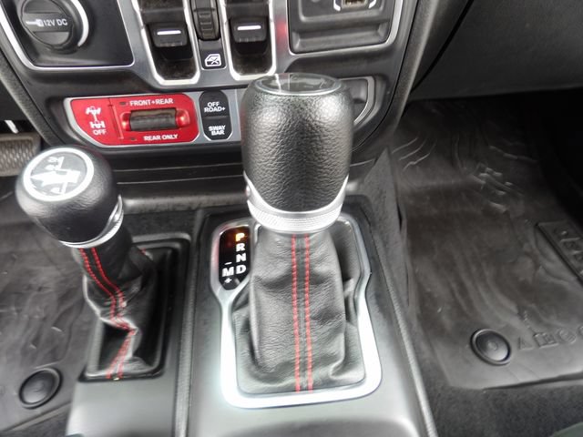 Used 2023 Jeep Wrangler Unlimited Rubicon w/ LED Lighting Group AWD/4WD image 28