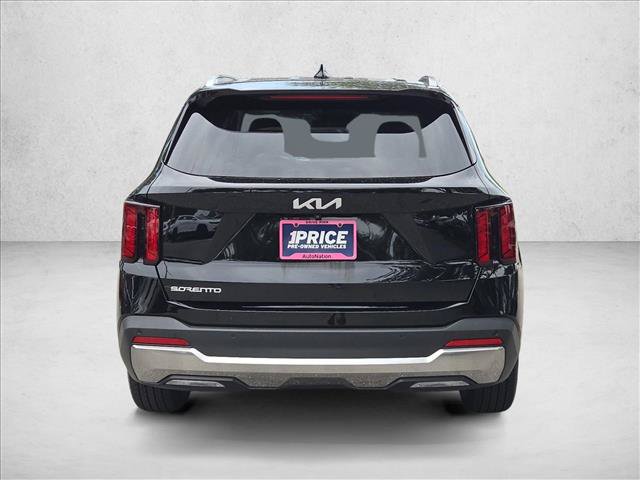 Used 2024 Kia Sorento S FWD image 7