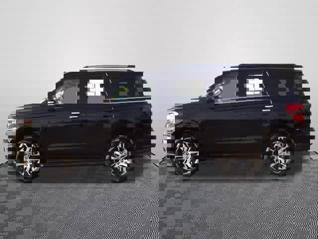 Certified 2024 Ford Expedition Limited image 2