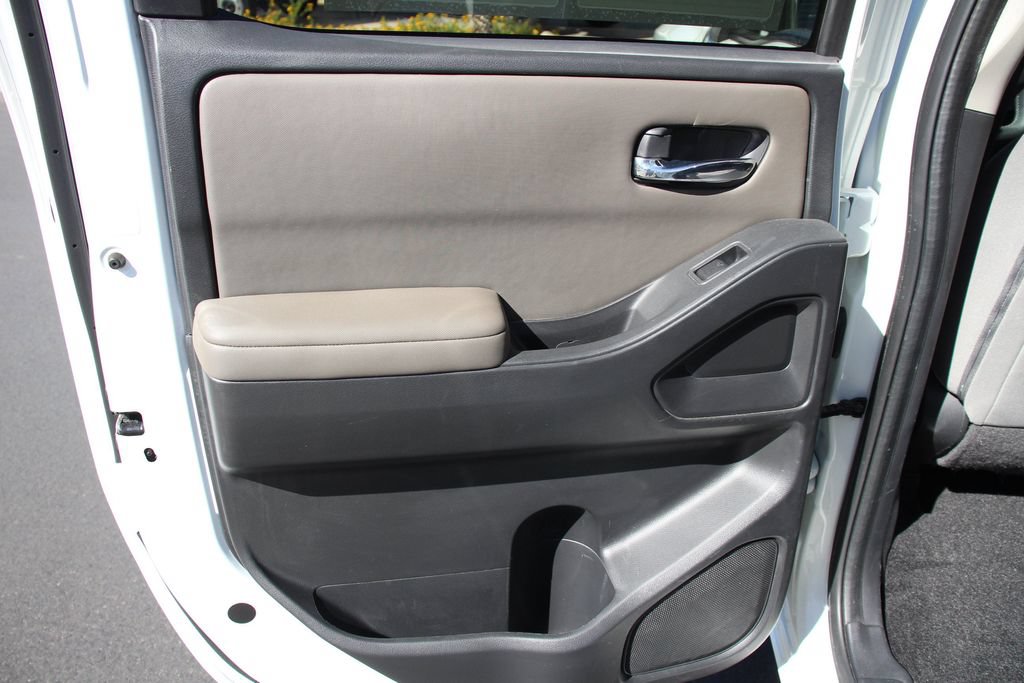 Used 2022 Nissan Frontier SV RWD image 21