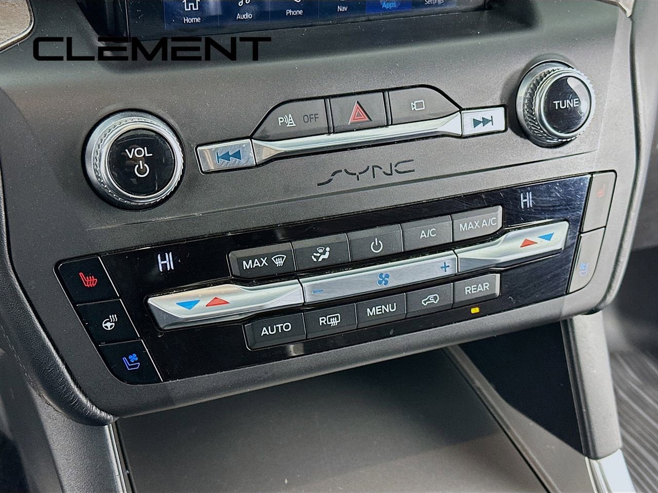 Certified 2020 Ford Explorer Platinum w/ Premium Technology Package image 22