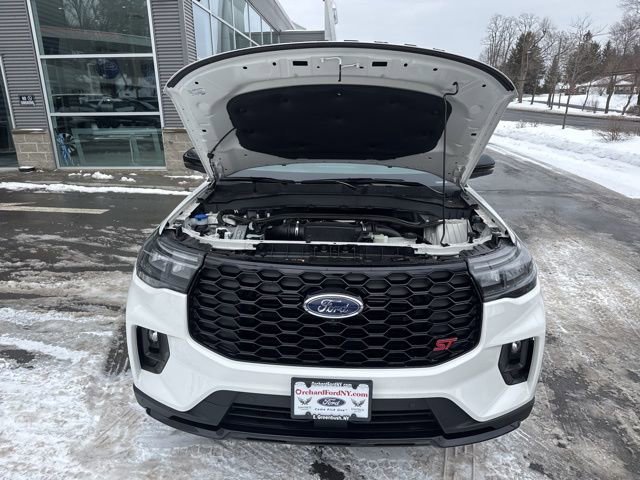 Certified 2025 Ford Explorer ST w/ Sun And Sound Package AWD/4WD image 14