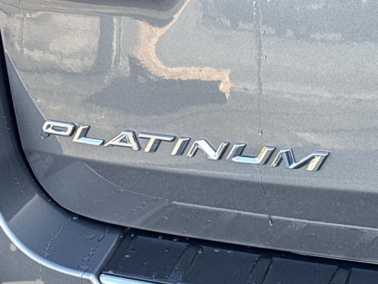 Certified 2023 Ford Explorer Platinum w/ Technology Package image 10