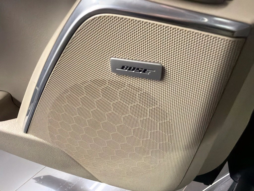 Used 2018 Cadillac Escalade Premium Luxury AWD/4WD image 27