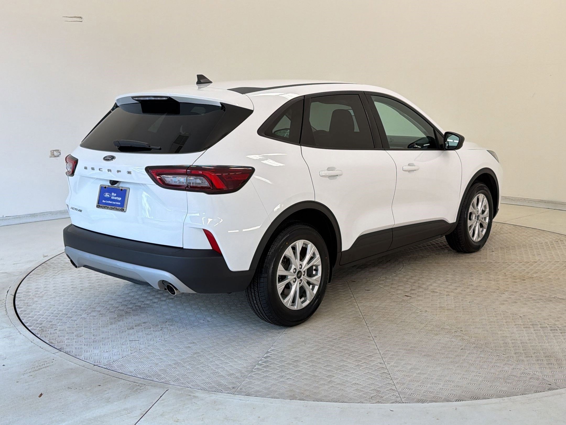 Certified 2025 Ford Escape Active image 5