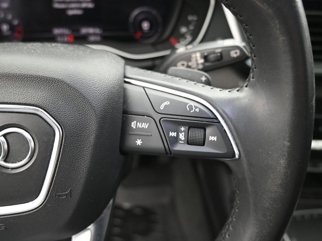 Used 2019 Audi Q5 Prestige w/ Prestige Package image 15