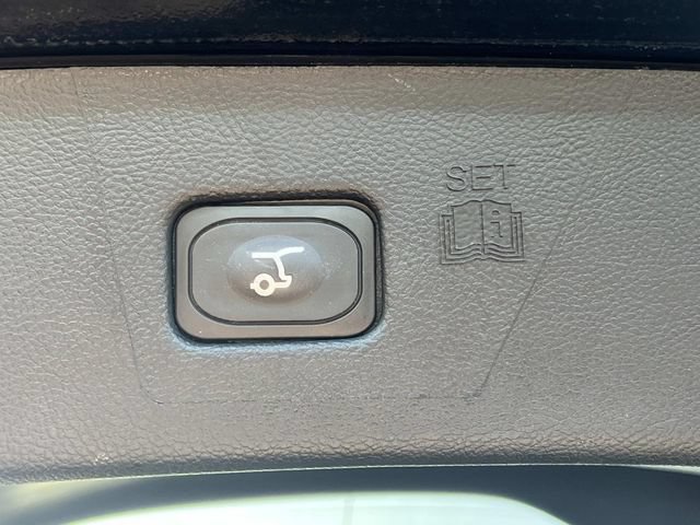 Certified 2024 Ford Edge SEL w/ Convenience Package AWD/4WD image 12