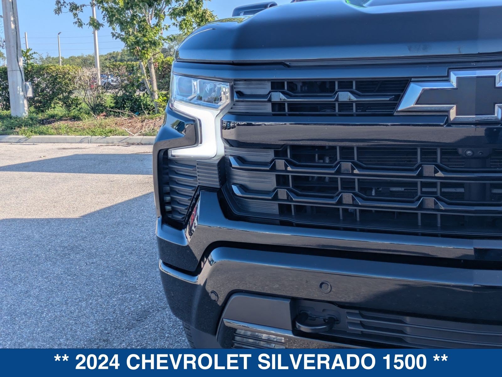 Used 2024 Chevrolet Silverado 1500 RST w/ Convenience Package II AWD/4WD image 10