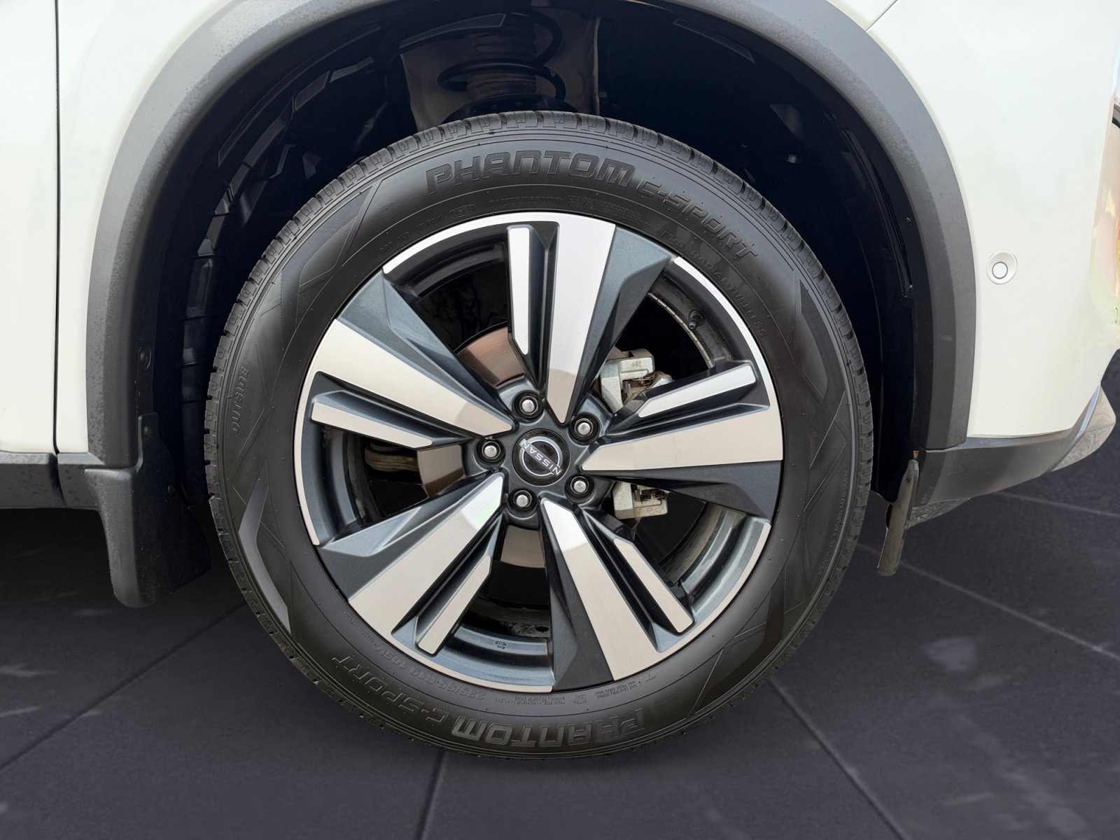 Used 2023 Nissan Rogue SL w/ SL Premium Package FWD image 14