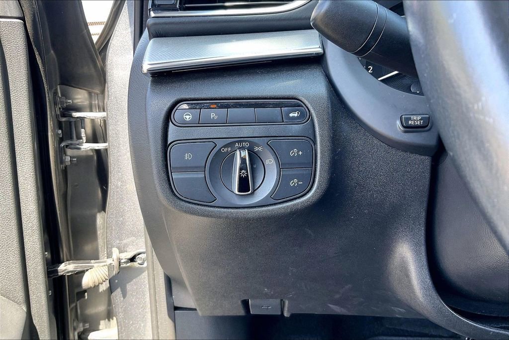 Used 2021 INFINITI QX50 Luxe w/ Cargo Package AWD/4WD image 34