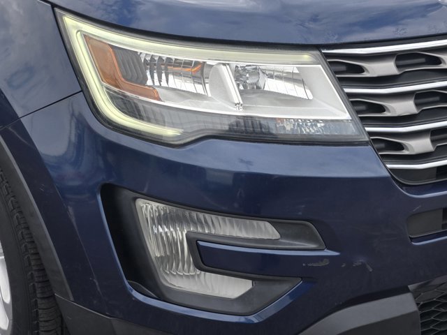 Certified 2017 Ford Explorer XLT image 8