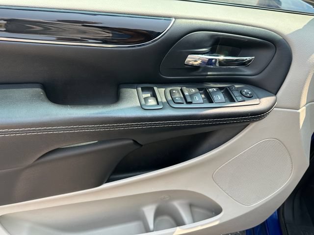 Used 2020 Dodge Grand Caravan SXT FWD image 21