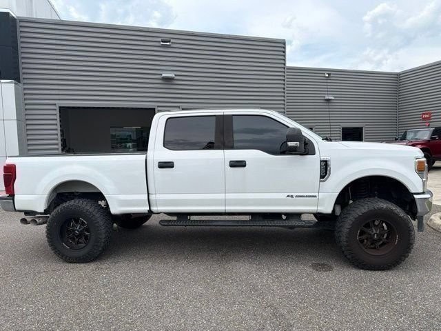 Certified 2020 Ford F250 XLT w/ FX4 Off-Road Package AWD/4WD image 4