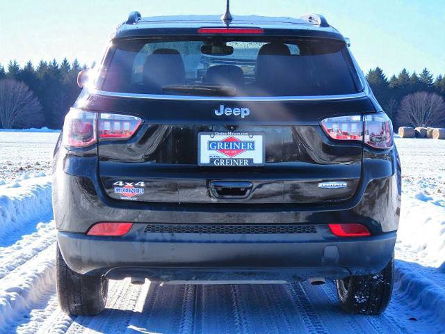 Used 2024 Jeep Compass Latitude image 3