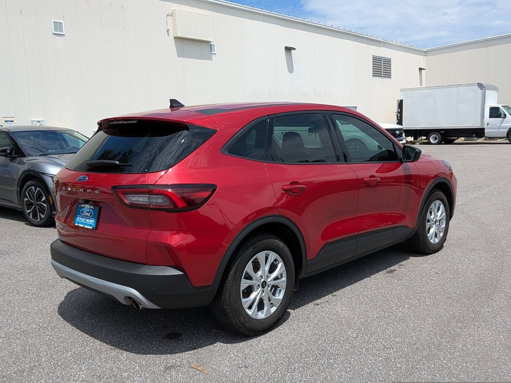 Certified 2025 Ford Escape Active w/ Tech Pack #1 FWD image 7