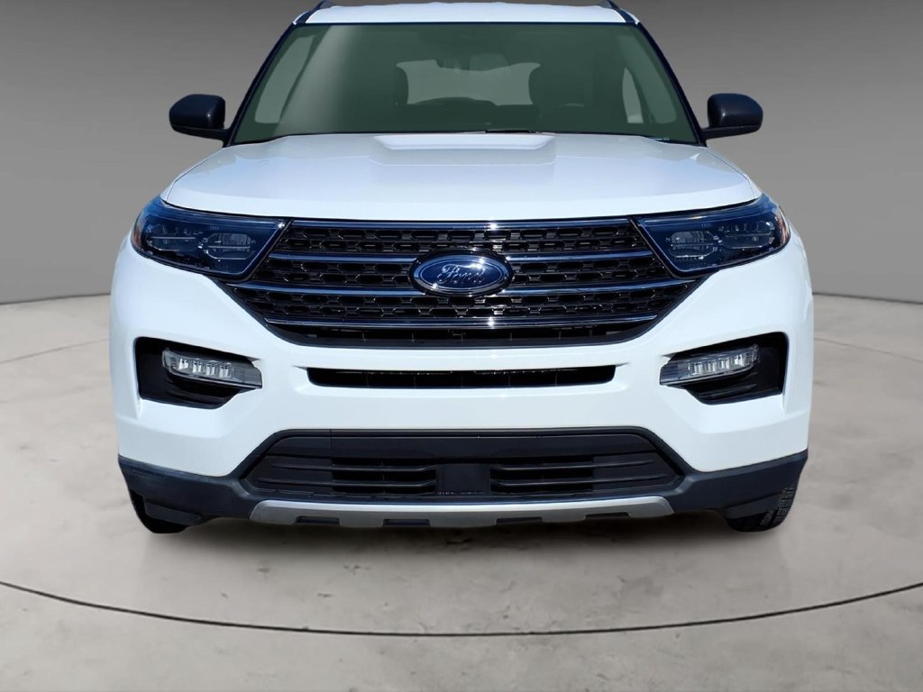 Certified 2023 Ford Explorer XLT w/ Equipment Group 202A RWD image 3