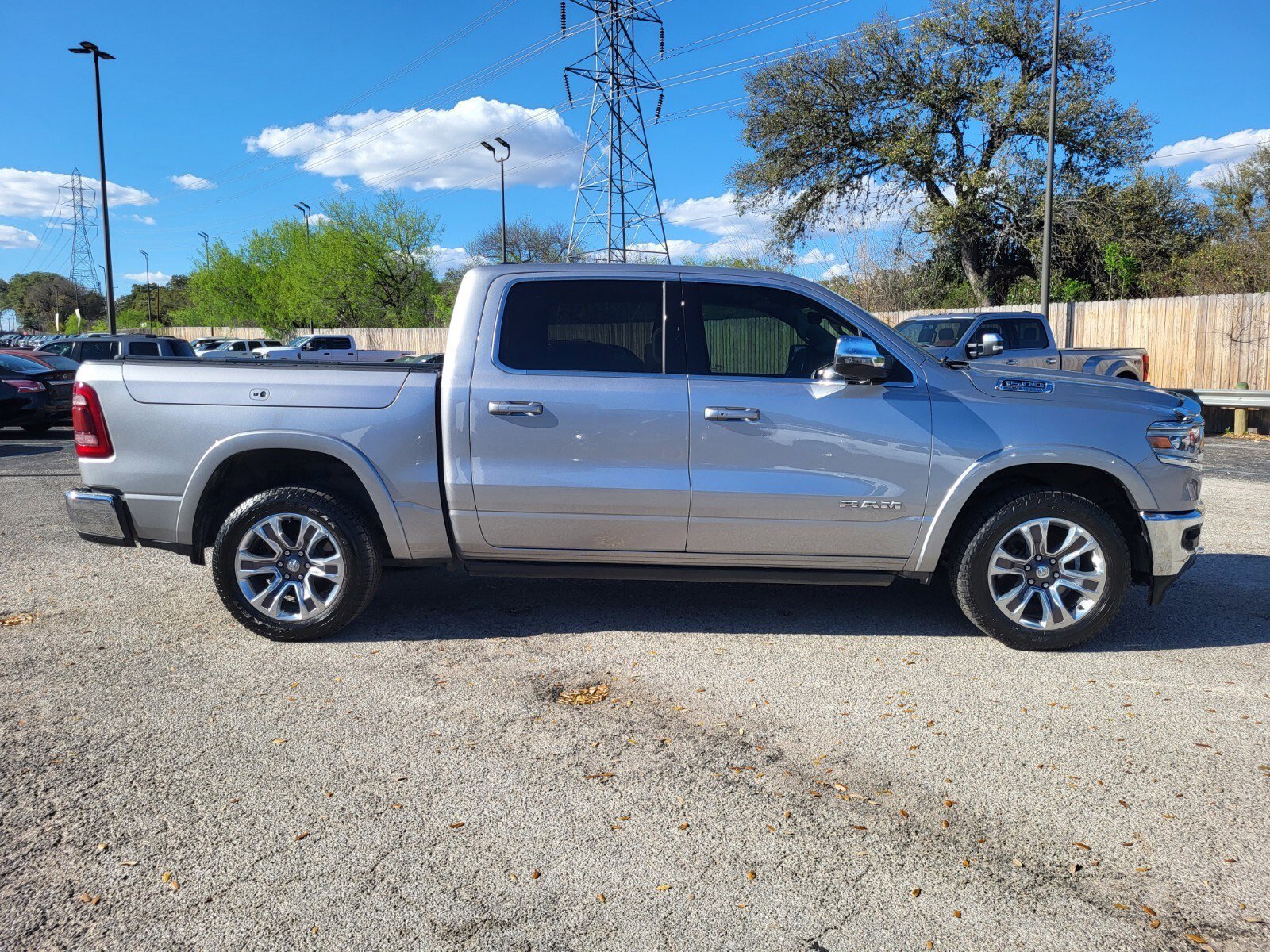 Used 2024 RAM 1500 Limited image 2