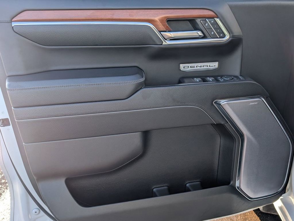 Used 2022 GMC Sierra 1500 Denali w/ Denali Reserve Package image 25