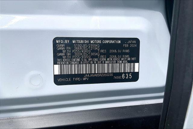 Used 2024 Mitsubishi Outlander AWD image 35
