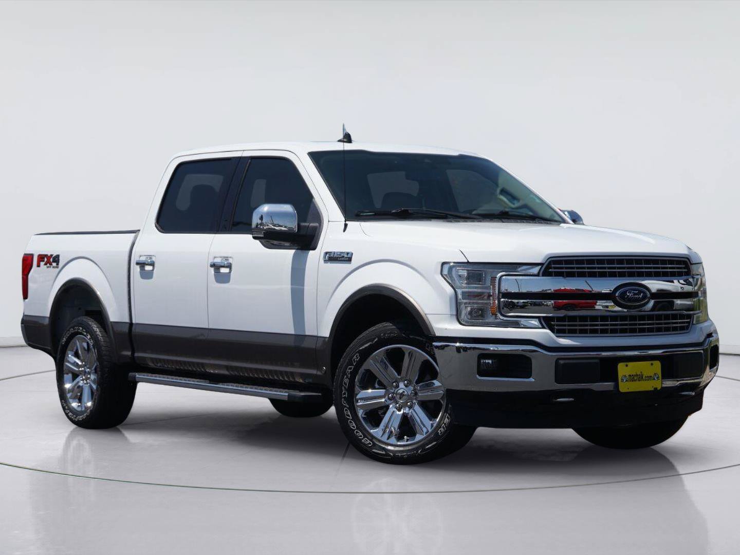 Certified 2020 Ford F150 Lariat w/ Equipment Group 502A Luxury AWD/4WD image 2
