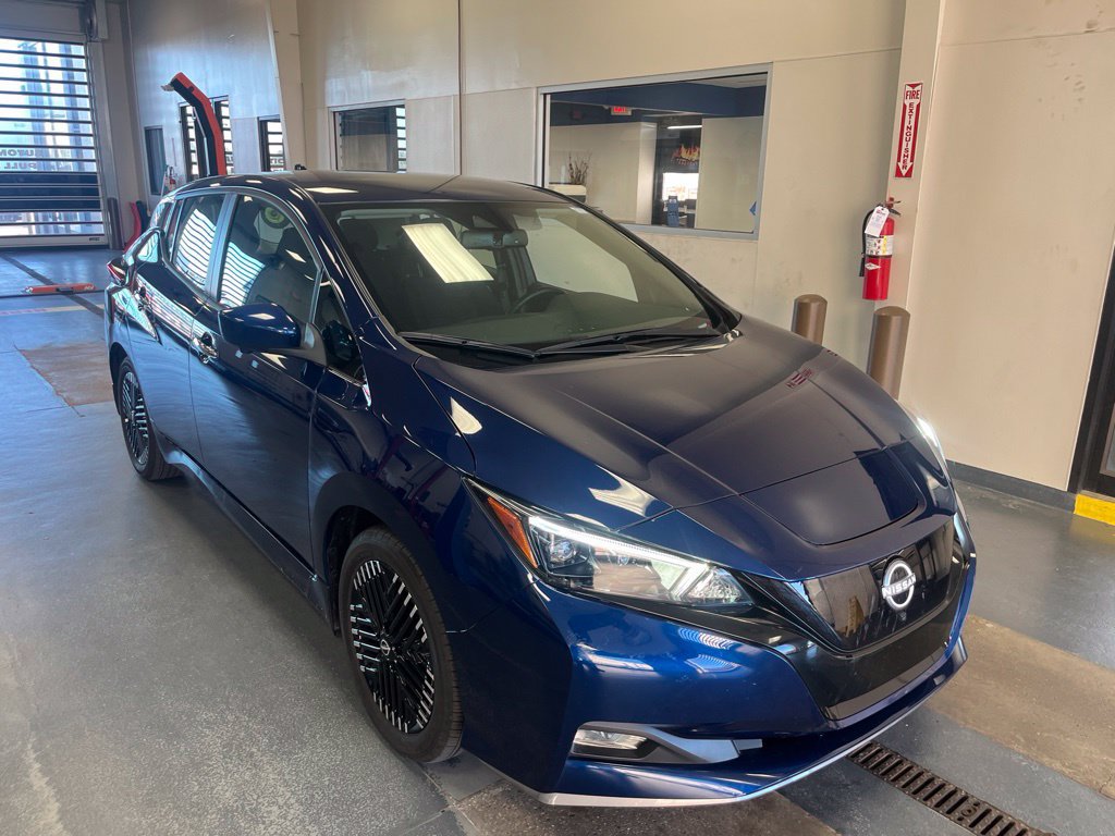 Used 2025 Nissan Leaf SV Plus FWD image 1