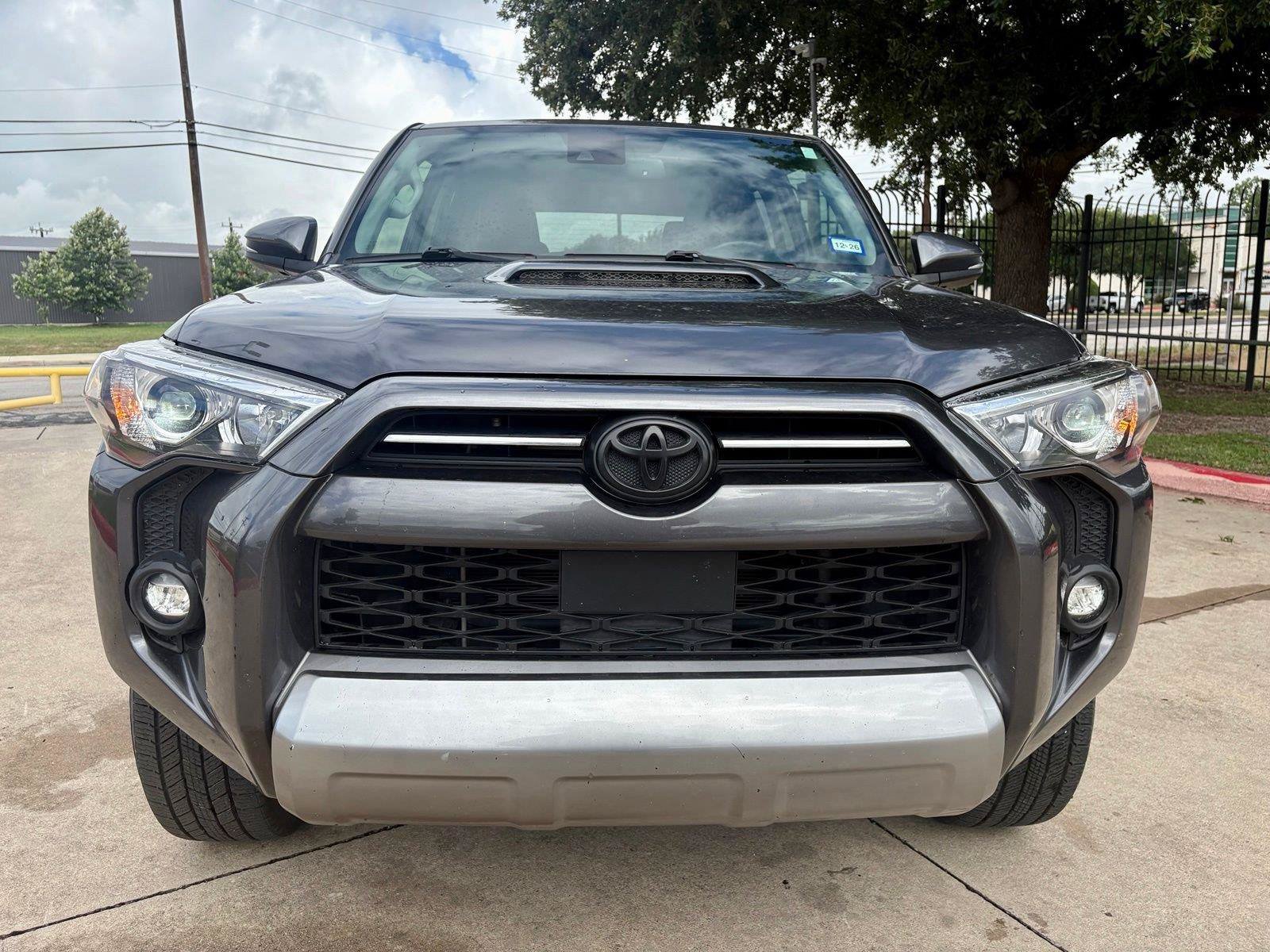 Used 2022 Toyota 4Runner TRD Off-Road Premium w/ Moonroof Package AWD/4WD image 6