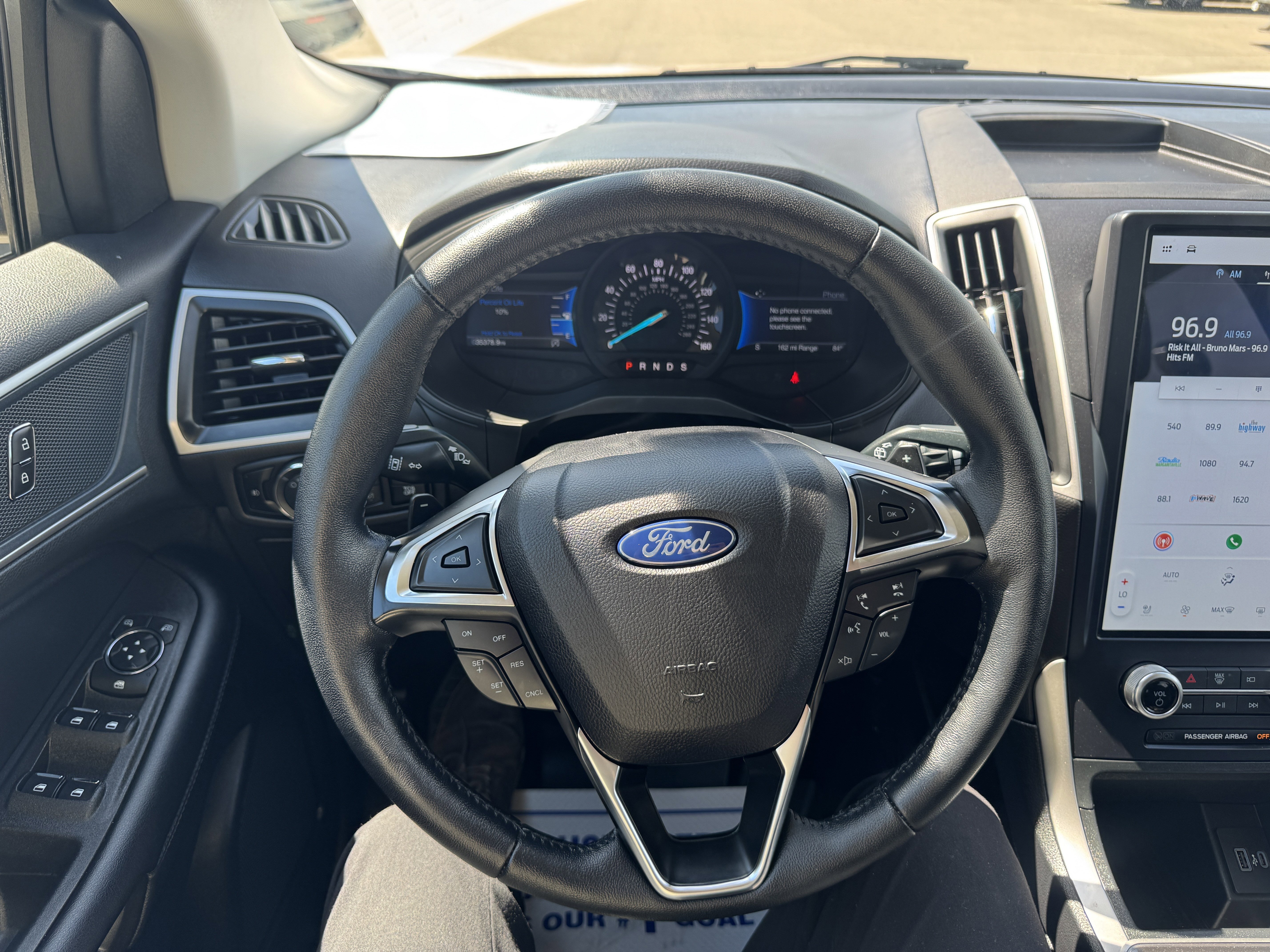 Certified 2024 Ford Edge SEL w/ Convenience Package AWD/4WD image 9