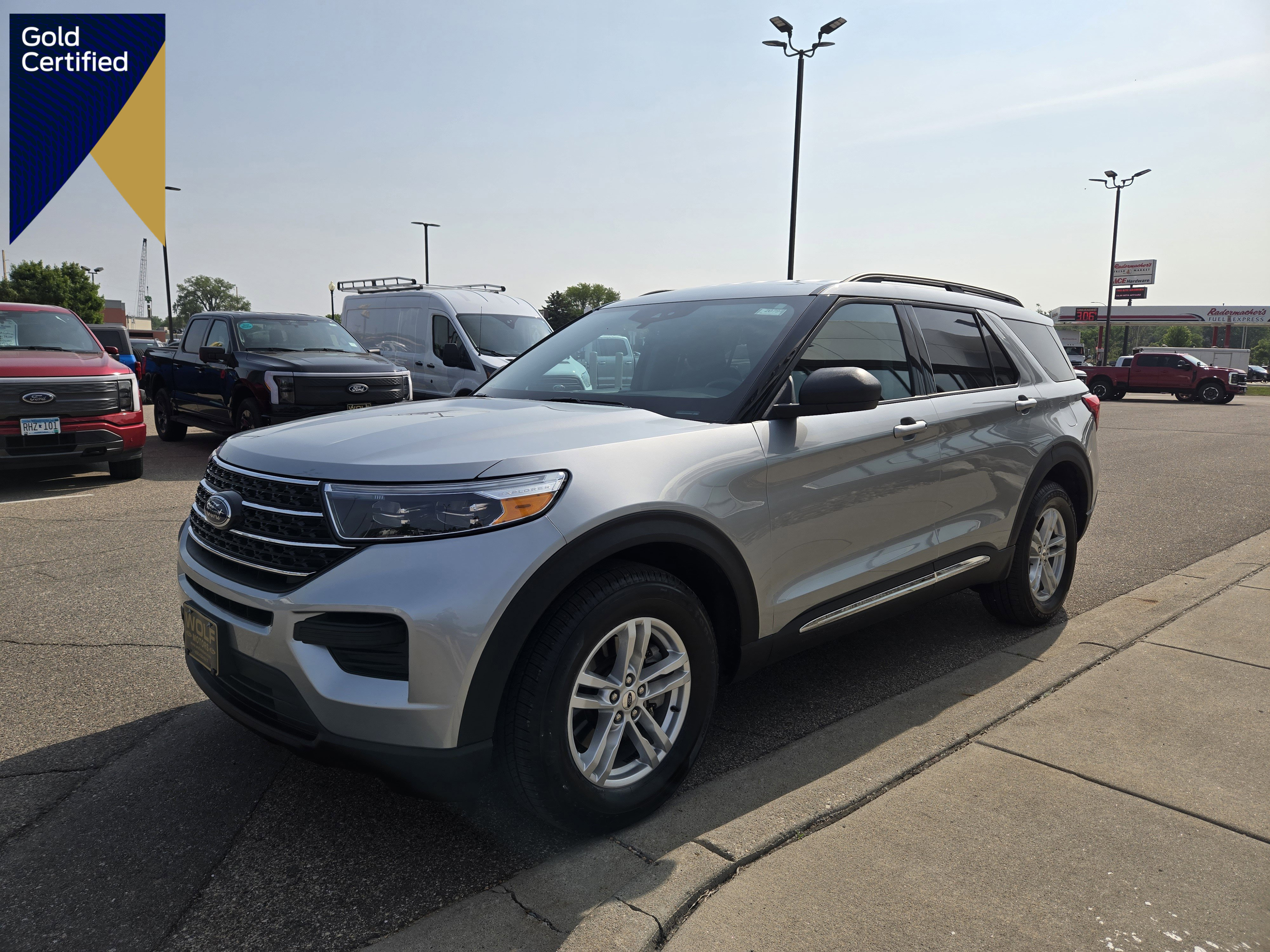 Certified 2023 Ford Explorer XLT w/ Class IV Trailer Tow Package