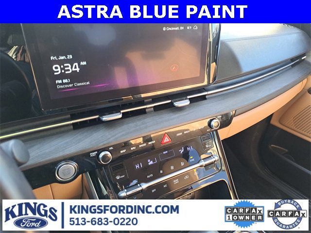 Used 2024 Kia Carnival EX image 13