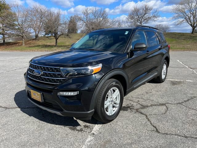 Certified 2022 Ford Explorer XLT w/ Equipment Group 202A image 2
