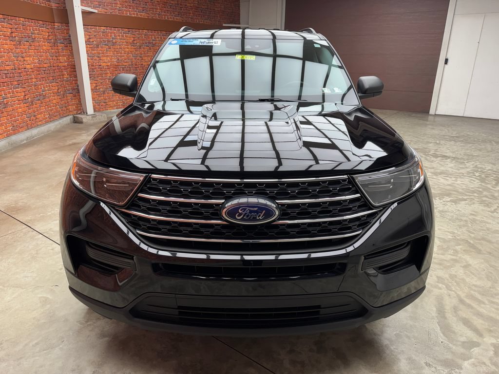 Certified 2024 Ford Explorer XLT AWD/4WD image 7