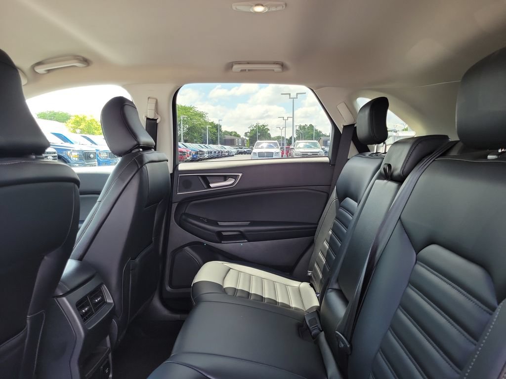 Certified 2024 Ford Edge SEL w/ Convenience Package AWD/4WD image 14