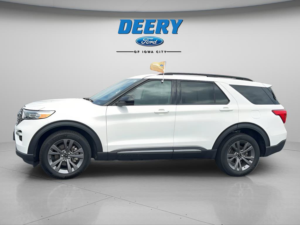 Certified 2023 Ford Explorer XLT w/ Equipment Group 202A AWD/4WD image 2