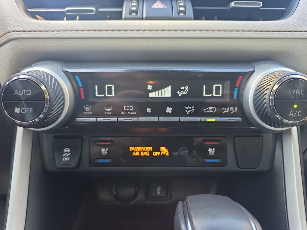 Used 2020 Toyota RAV4 Limited w/ Limited Grade Weather Package AWD/4WD image 32