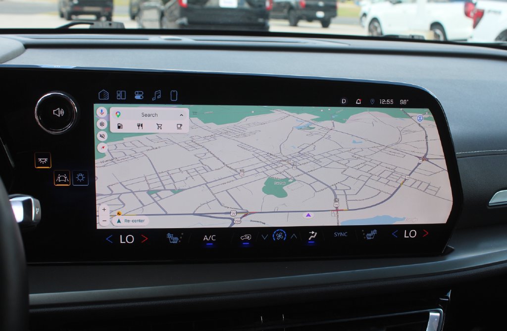 Used 2025 Chevrolet Traverse LT FWD image 27