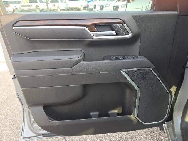 Used 2025 GMC Sierra 1500 SLT AWD/4WD image 19
